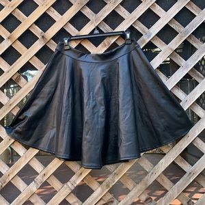 Pleather Strechy Skirt